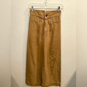 RARE VINTAGE LEVIS tan trousers, no size on the item hit waist is around 25/26